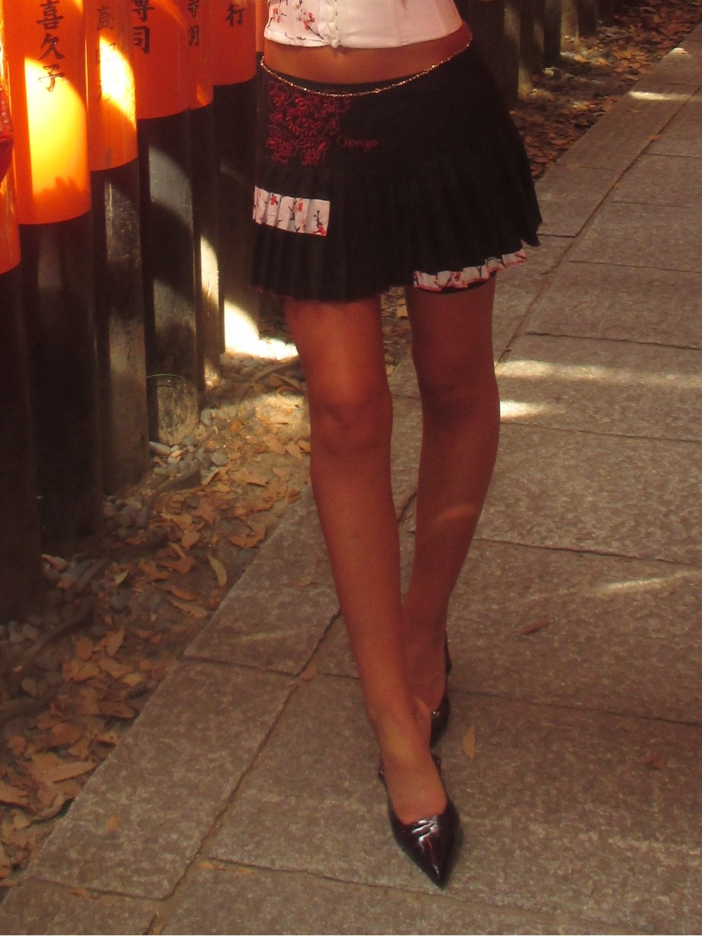 Kenzo Black Mini Skirt with Red Floral Embroidery and White Inset - Picture 5 of 5